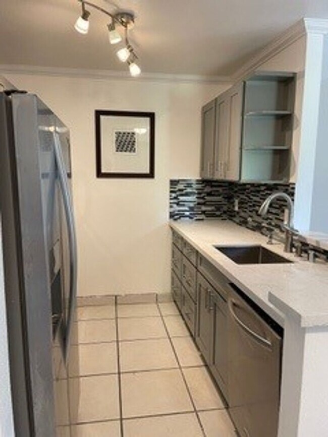 Foto del edificio - South Maui - Keonekai Villages - Ground Floor Furnished 2Bed/2Bath with 2 parking spaces