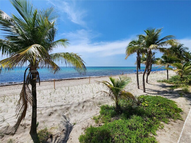 Foto del edificio - 2030 S Ocean Dr