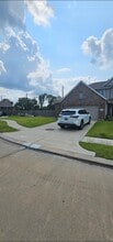 Building Photo - 2907 Velda May Dr