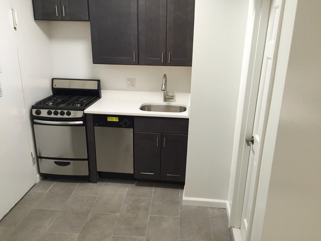 Building Photo - 339 East 12th Street