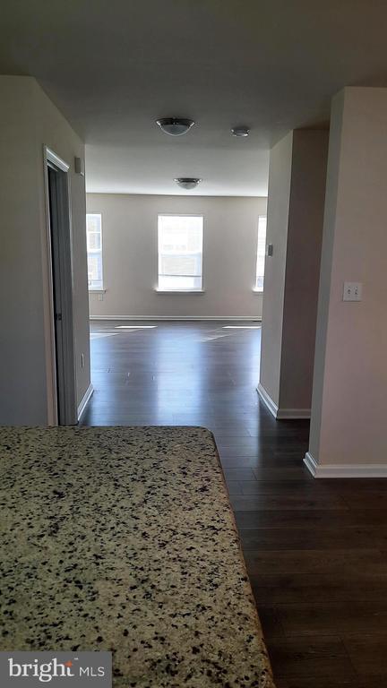 Foto del edificio - 930 Admiral's Quay Dr