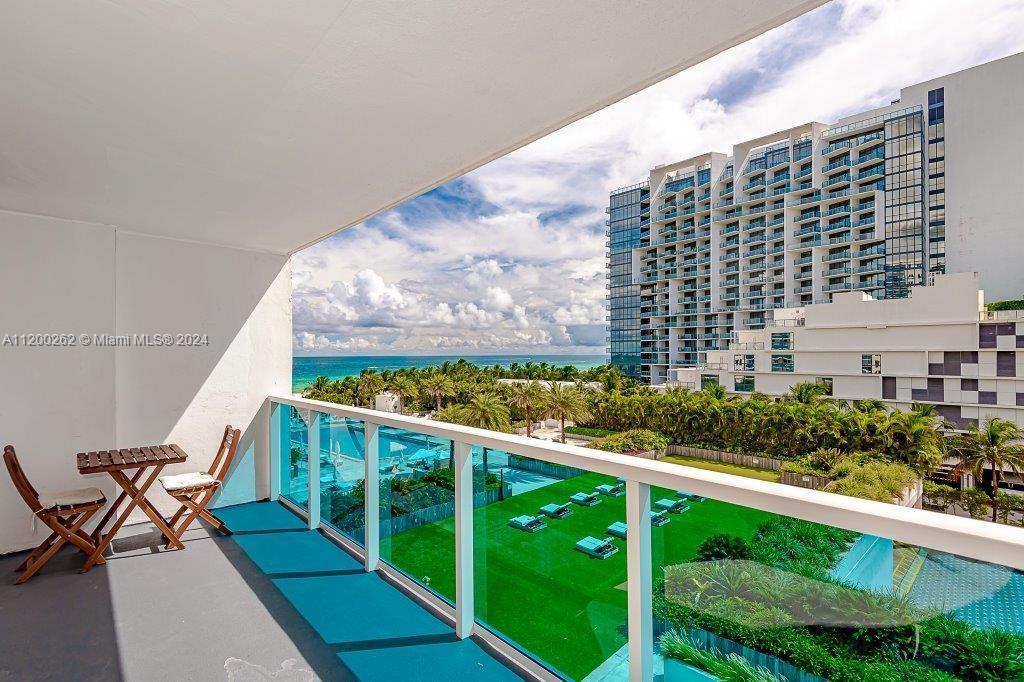 Foto principal - 2301 Collins Ave