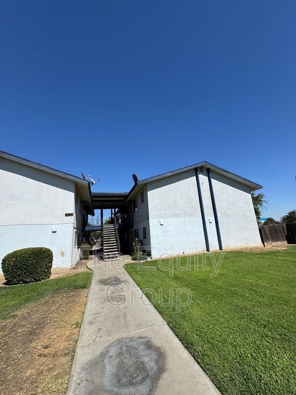 Building Photo - 310 N Orange Ave