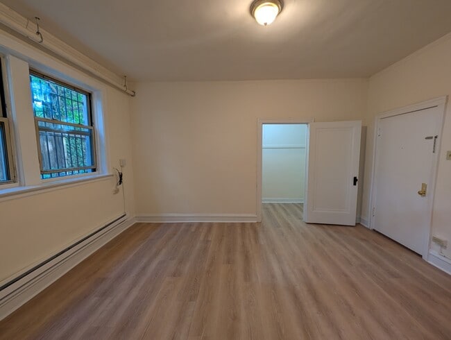 Foto del edificio - 2536 N Sawyer Ave