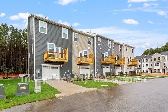 Building Photo - 1707 Chirping Trl