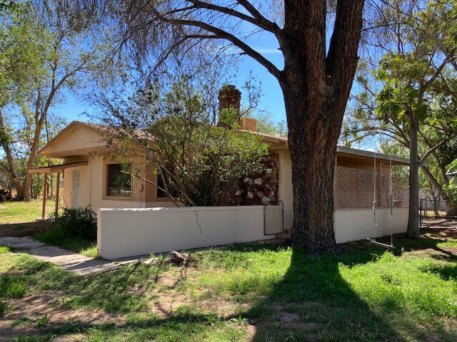 Foto del edificio - 2028 Cottonwood Ln