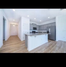 Building Photo - 573 Disa Dr