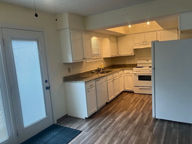 Foto del edificio - 5287 Ruthton Rd