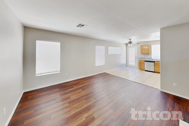 Building Photo - 6941 Wine River Dr