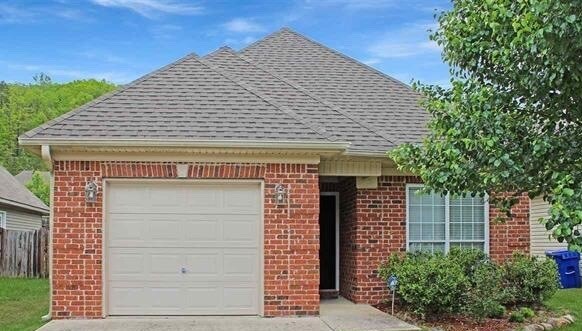 Foto principal - 2516 Forest Lakes Ln