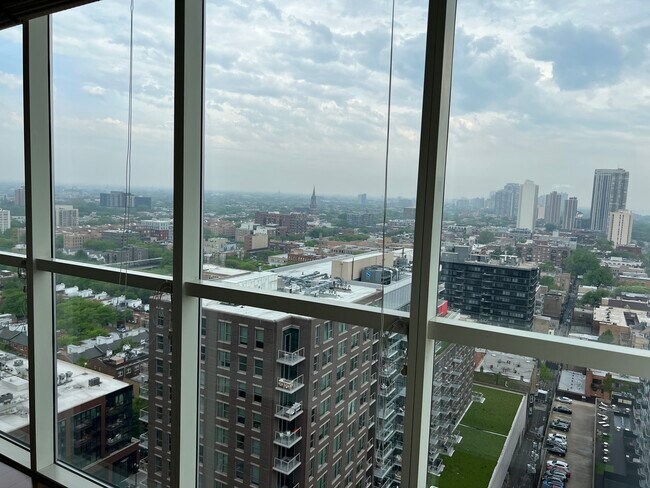 Foto del edificio - 1212 N La Salle St