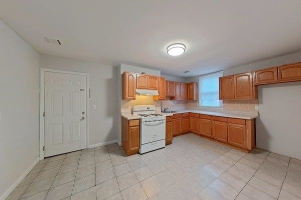 Building Photo - 10 Fleming Ave