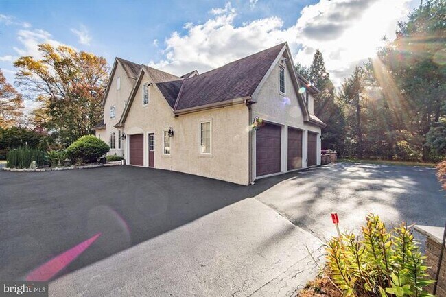 Foto del edificio - 101 Ashford Dr