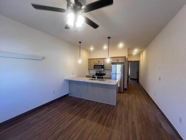 Foto del edificio - 402 4th St E