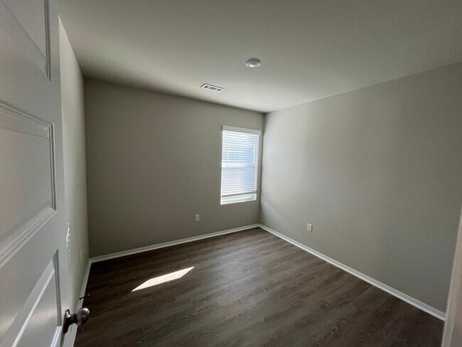 Foto del edificio - 2538 E Meramec St