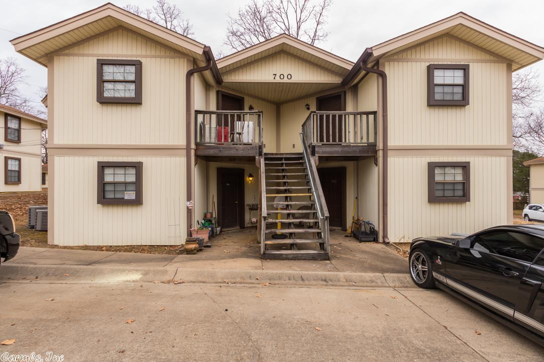Foto principal - 8815 Woodbine Dr
