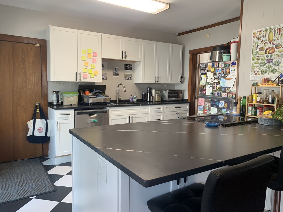 Foto principal - 81 Litchfield St