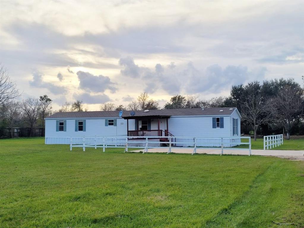 19409 Pine Tree Ln, Waller, TX 77484 House Rental in Waller, TX