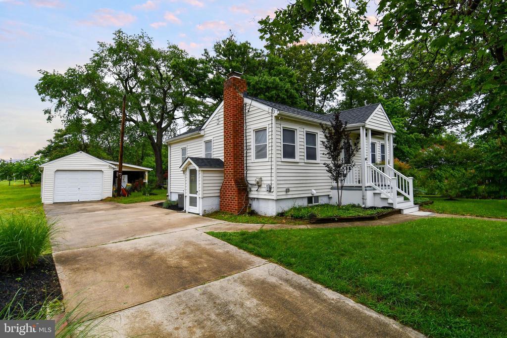 Foto principal - 366 Baltimore Ave