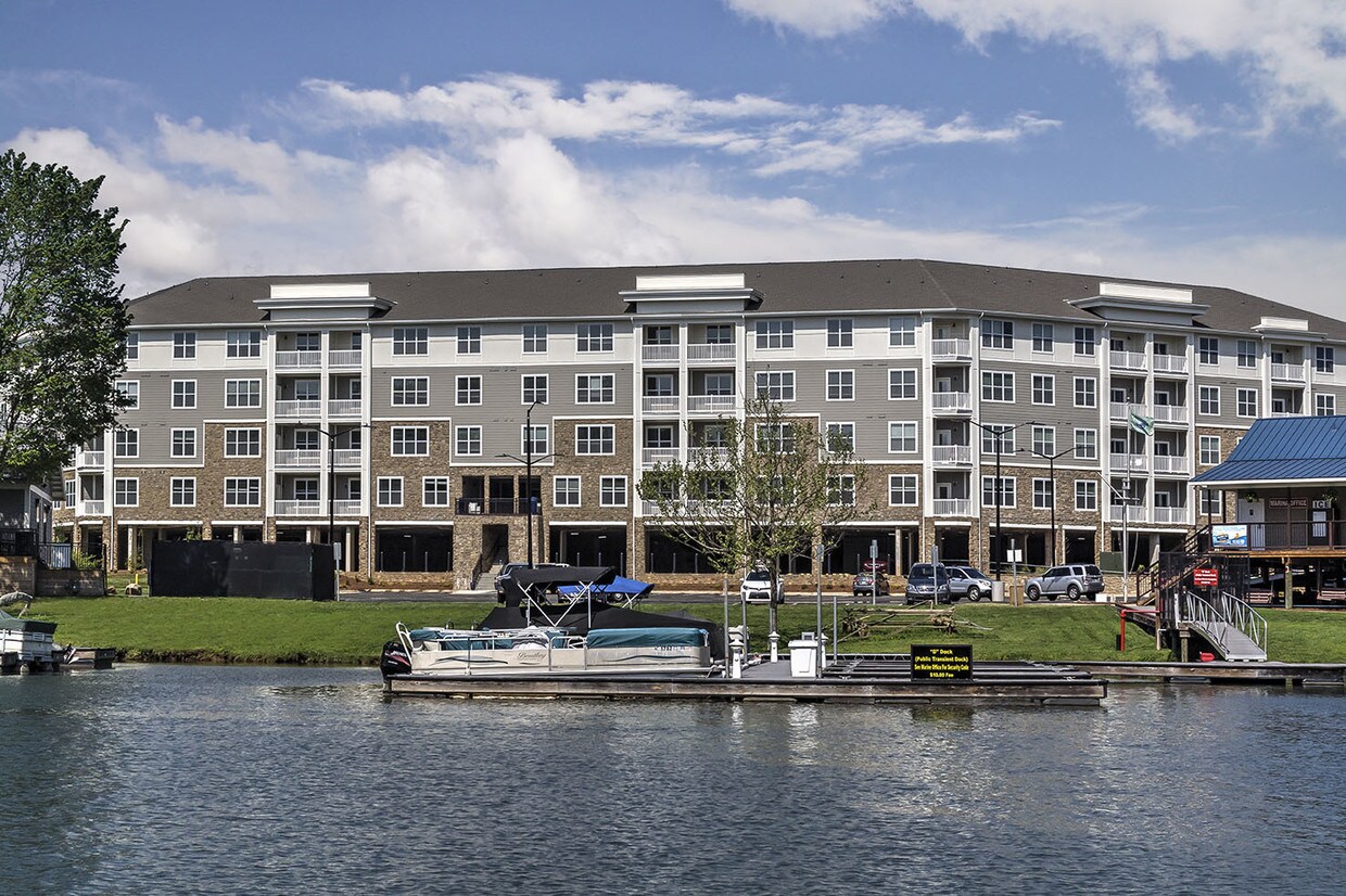 The Residence at Tailrace Marina Apartments Mount Holly, NC