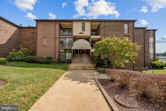 Building Photo - 7716 Hanover Pkwy