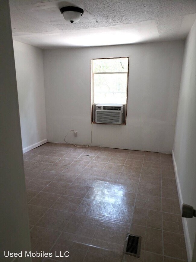 Building Photo - 3 br, 2 bath House - 162 Sunny Brooke Road