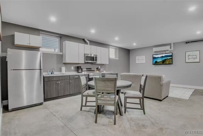 Foto del edificio - 140 Seymour St