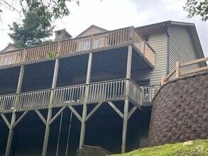 Building Photo - 630 Sorrento Dr
