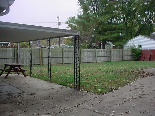 Building Photo - 214 Holmes Dr