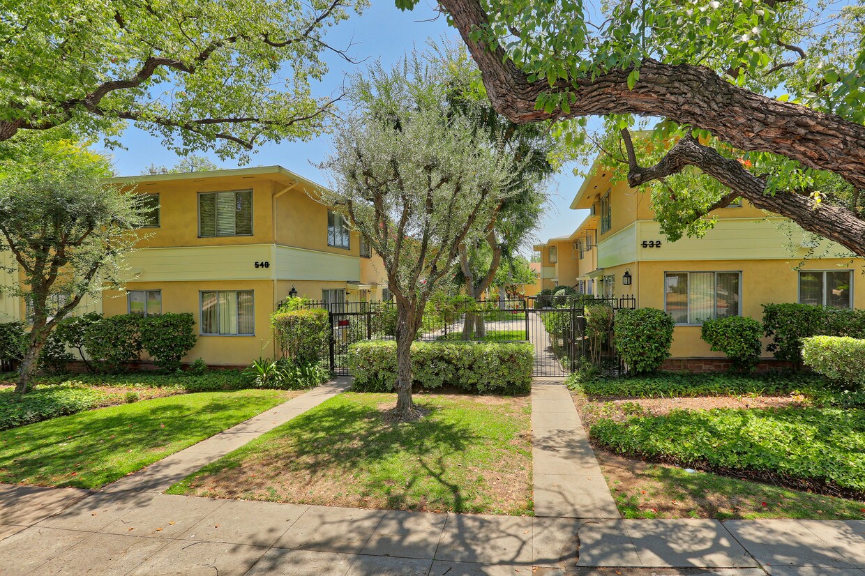 Primary Photo - 540 E Washington Blvd