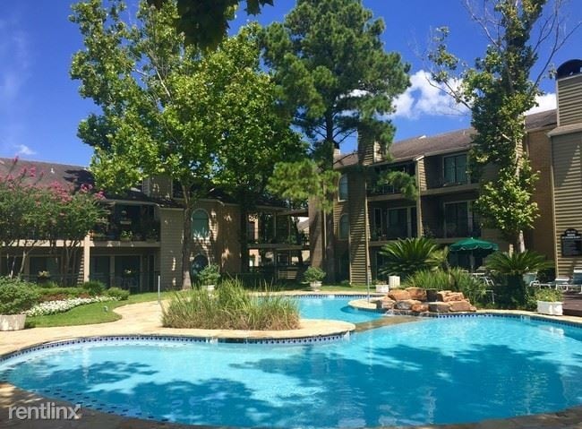 Foto principal - 11900 Wickchester Ln