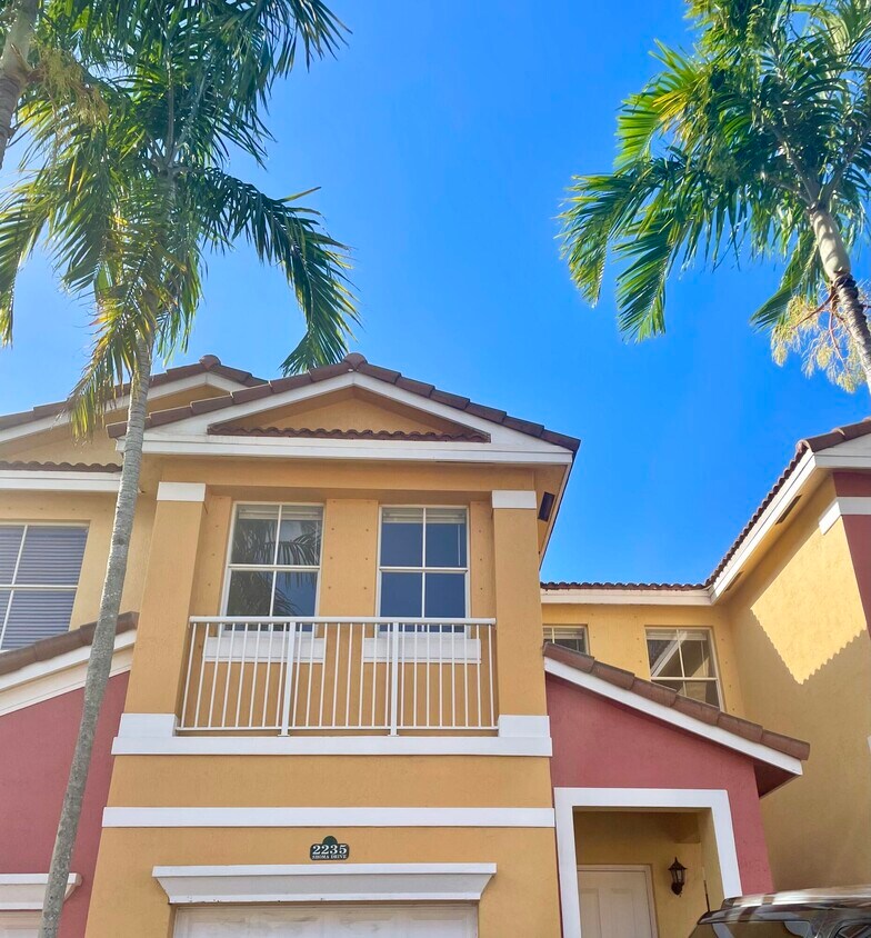 2235 Shoma Dr, West Palm Beach, FL 33414 Townhome Rentals in West Palm Beach FL