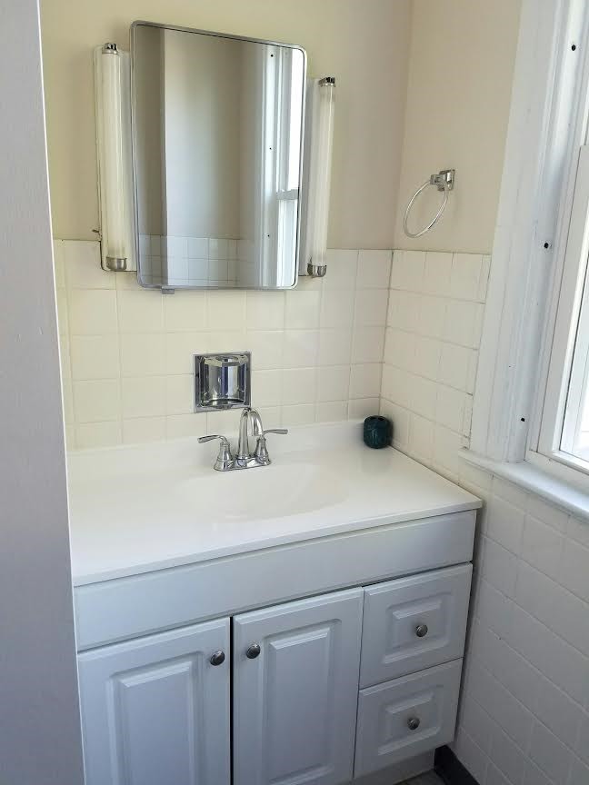 Bathroom - 1641 Sanderson Ave