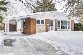 Building Photo - 611 Southmore Dr W
