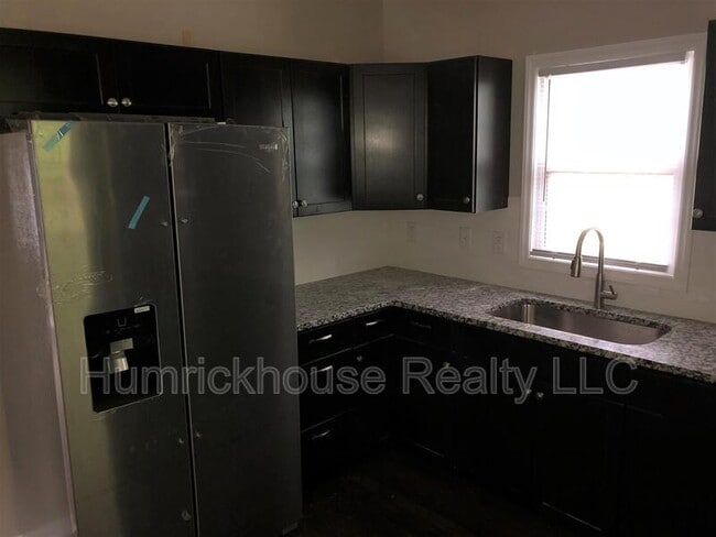 Foto del edificio - 182 Fern Ave SW