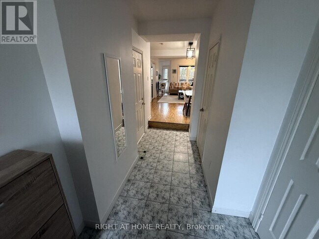 Building Photo - 2800 Courtice Rd