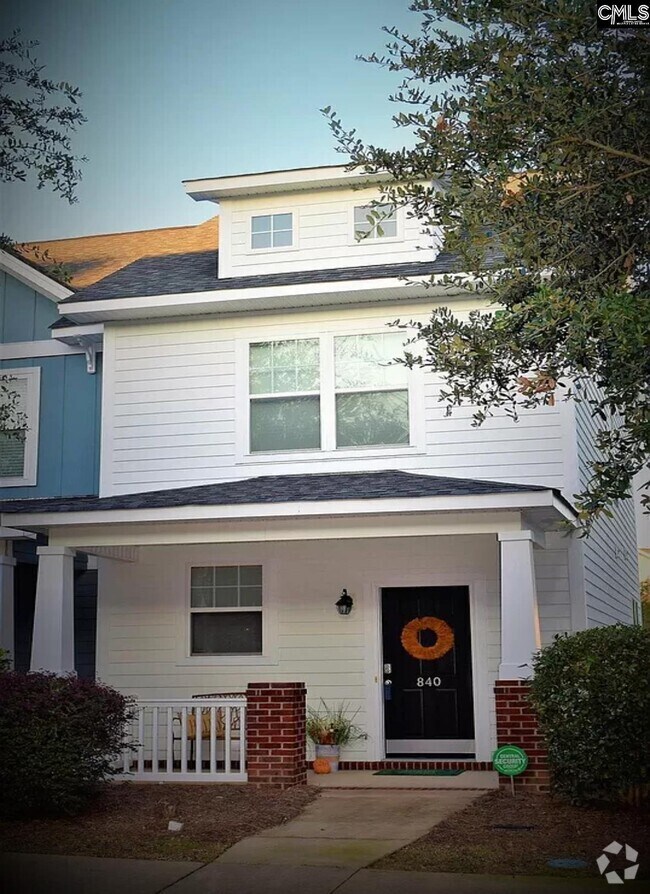 Hampton Forest Apartments for Rent with Hardwood Floors Columbia, SC