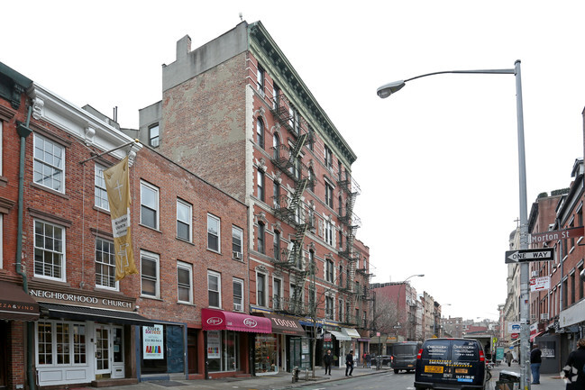 Building Photo - 259-263 Bleecker St