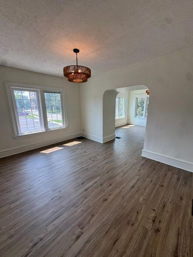 Foto principal - 601 E Washington St