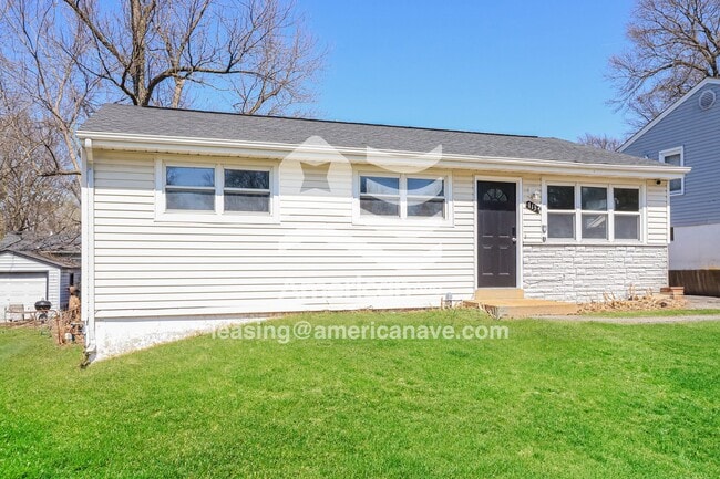 Building Photo - 1137 Maple Ave