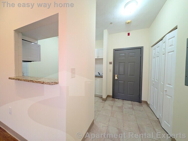 Foto del edificio - 373 Highland Ave