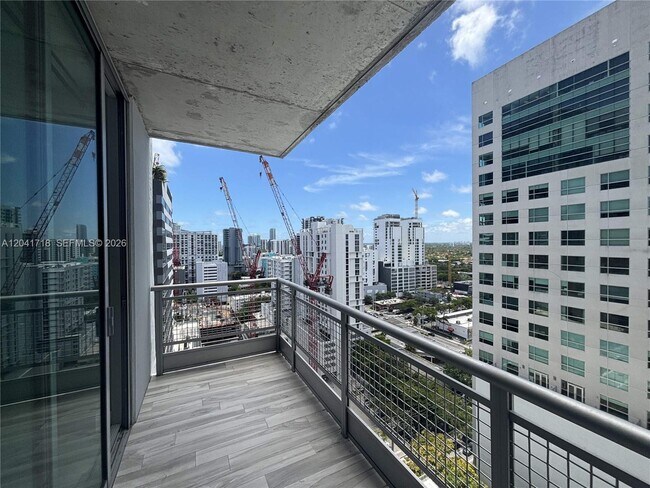 Building Photo - 690 SW 1st Ct