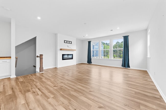 Building Photo - 4323 Reed Creek Dr
