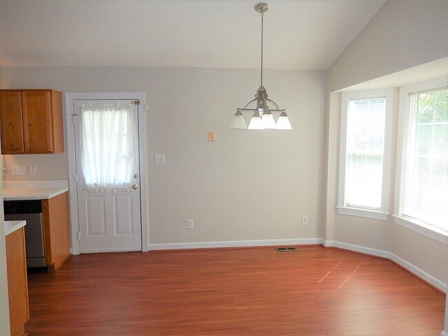 Building Photo - 1222 Beringer Forest Court