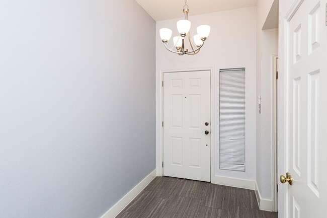 Building Photo - 1222 Longhorn Dr