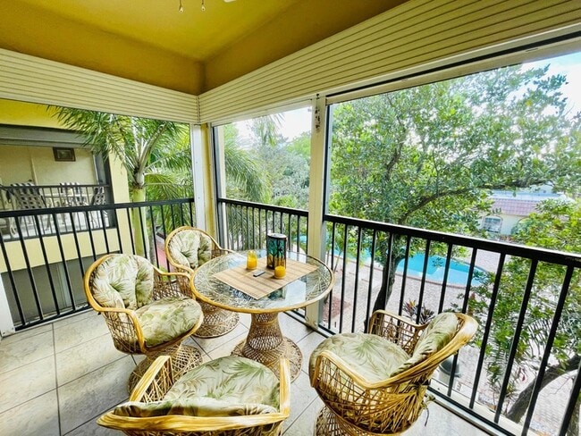 Foto del edificio - 257 S Cypress Rd