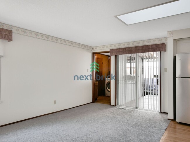 Foto del edificio - 3 Bedroom 2 bathroom Home for Rent!