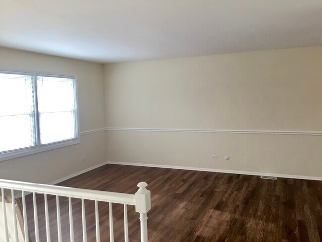 Foto del edificio - 840 Heather Ln