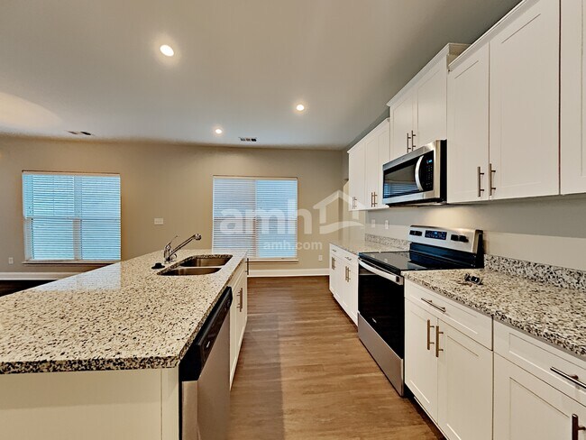 Foto del edificio - 5236 Tupelo St