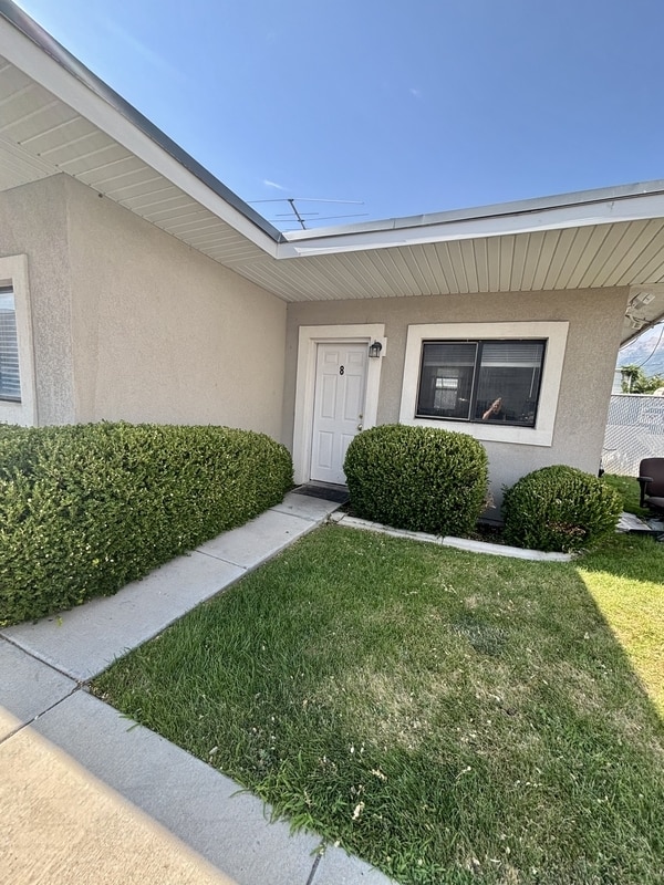 Building Photo - 1643 S State St